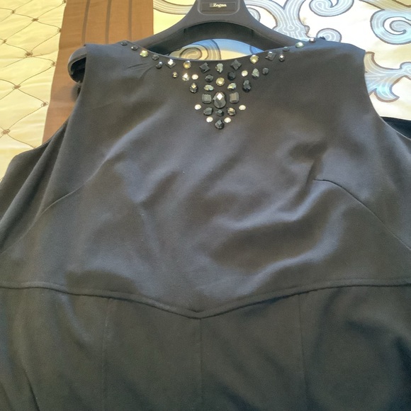 Little Black Dress - Picture 7 of 9